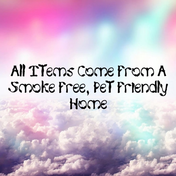 Clothes - Picture 1 of 1